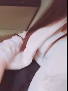 妹子打车跟司机吐槽前男友不持久，司机说他半小时，于是妹子就在车上给司机口了[补录]